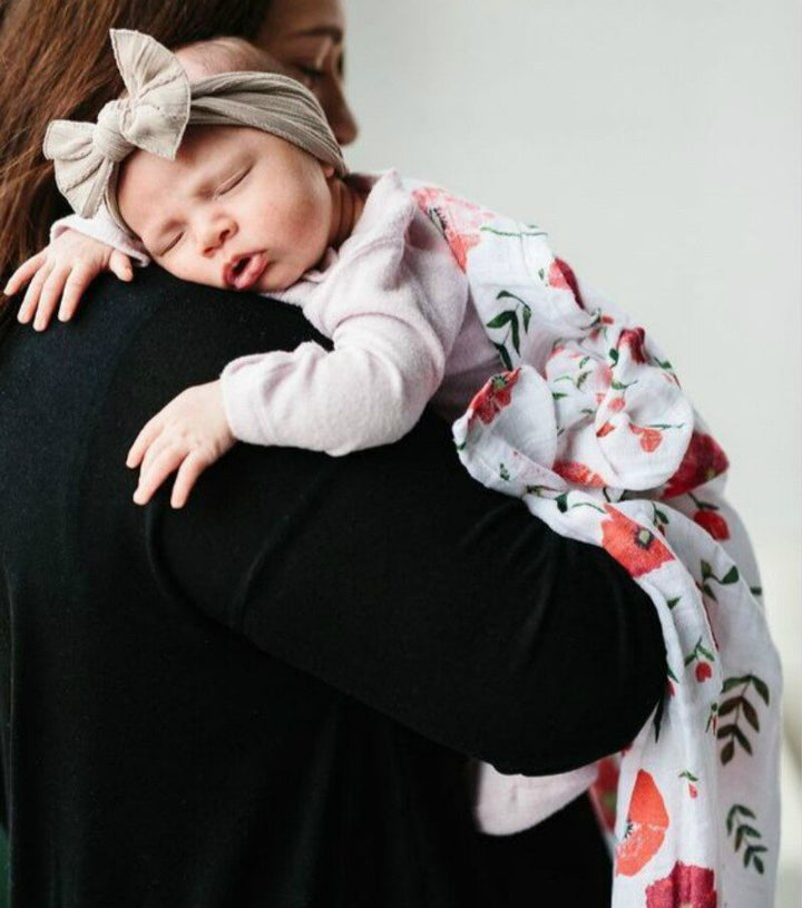 Versatile newborn baby swaddle wrap & headband set. Cotton blanket for swaddling, cuddling & comfort.