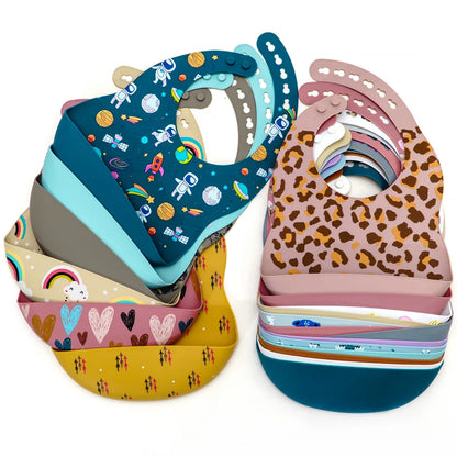 Cute yellow duck silicone baby bib for mess-free infant feeding, waterproof & easy clean