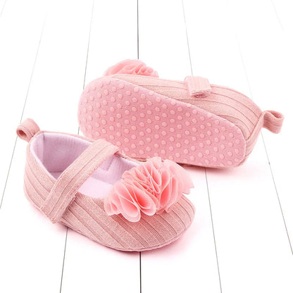 Cute baby girl floral cotton soft sole shoes, non-slip design for new walkers.