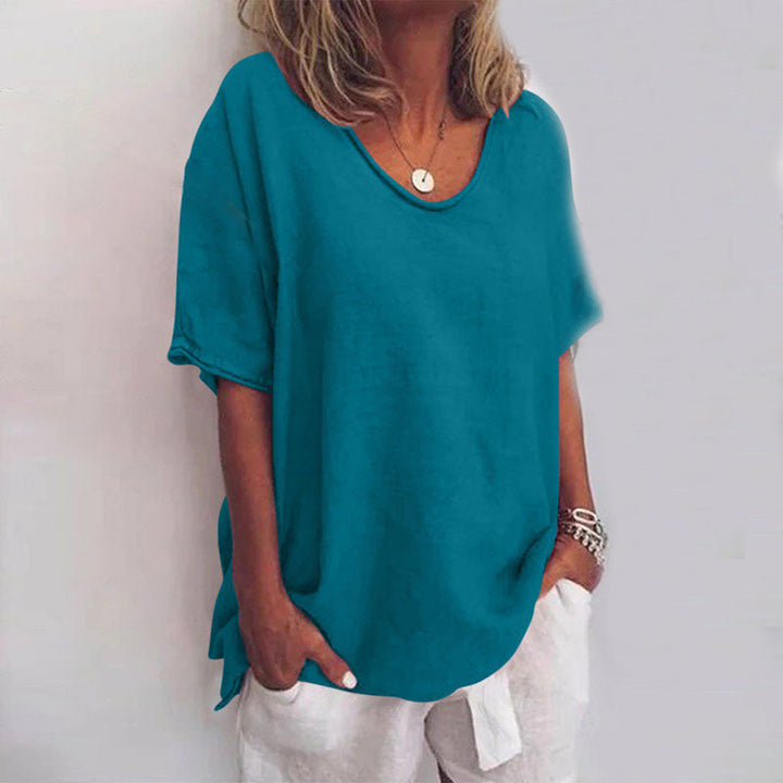 Effortless loose fit women's summer t-shirt, offering comfortable wear and a relaxed look for daily style.