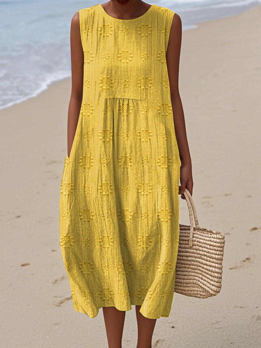 Comfortable women's summer midi dress, sleeveless with pockets, offering a flowy, relaxed fit for everyday.
