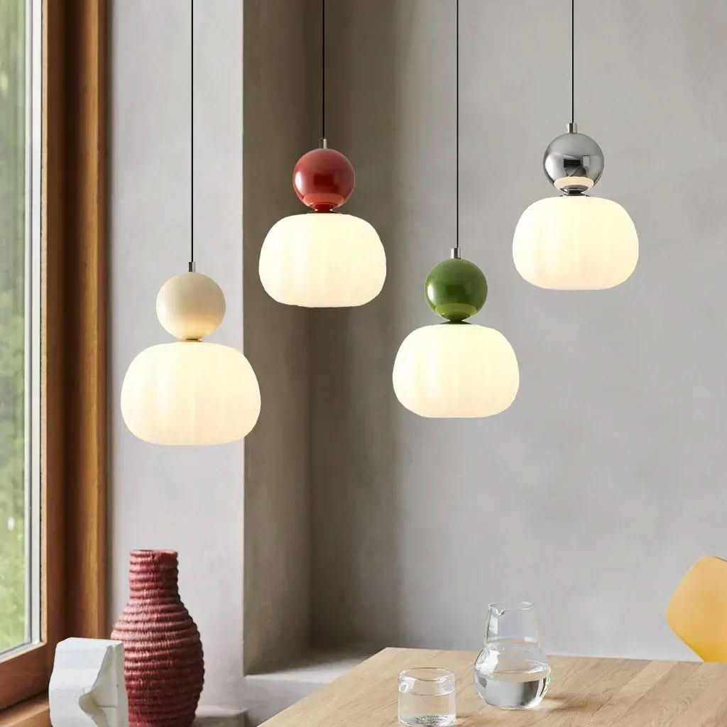 Vintage style hanging lamp, a sleek Art Deco ceiling light for sophisticated interiors.