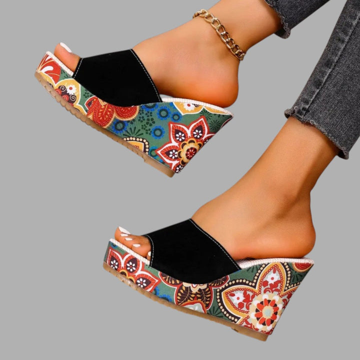 Ladies' comfortable wedge sandals for summer, featuring an elegant design perfect for any occasion.