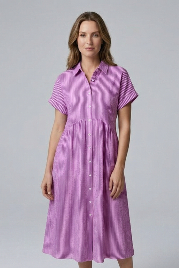 Elegant women's midi dress, collared, with a button-front for versatile day-to-night fashion.