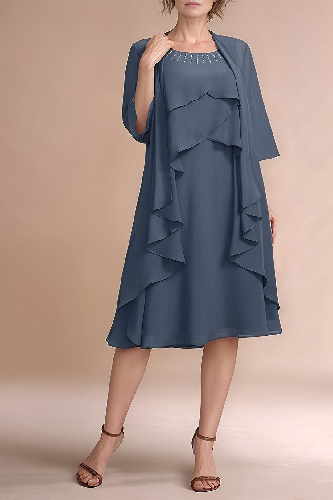 Elegant grey pleated midi dress for women, perfect for formal special occasions. Graceful and comfortable.