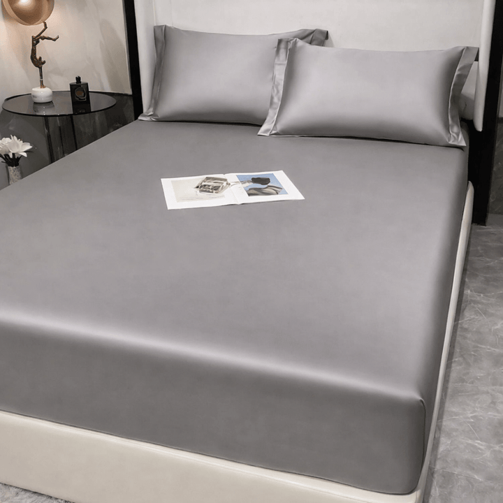 Breathable long-staple cotton fitted sheet. Experience soft, cool comfort with its deep pocket design for snug fit.