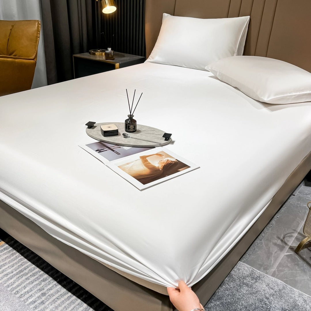 Soft, breathable luxury fitted sheet made from premium long-staple cotton, enhancing your bedroom comfort.
