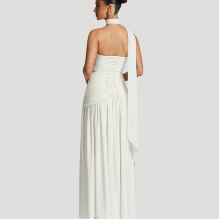 Elegant strapless pleated maxi dress, a perfect formal gown for women's events.