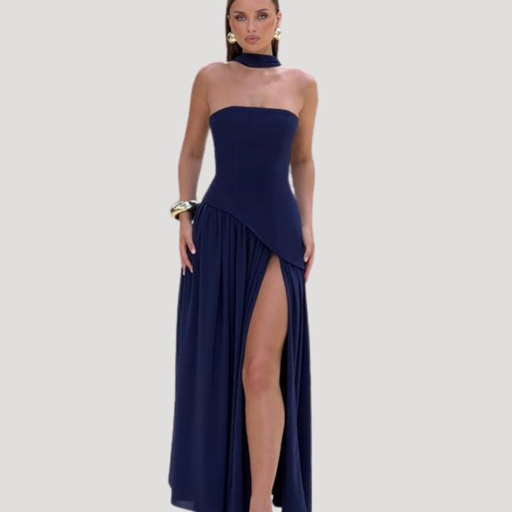 Pleated strapless evening gown, a chic long dress for women's parties & proms.
