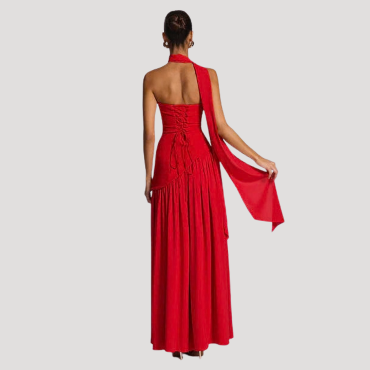 Elegant strapless pleated maxi dress, a stunning formal gown for women's proms.