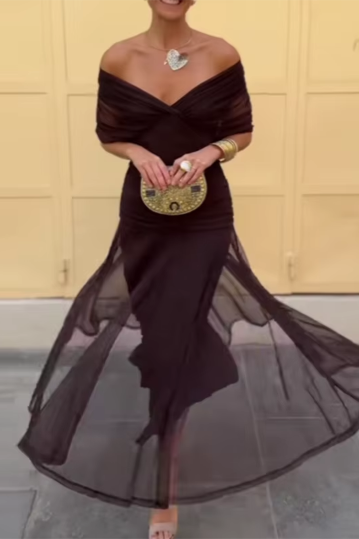 Elegant V-neck evening dress for women, a long formal gown with a beautiful pleated waist.