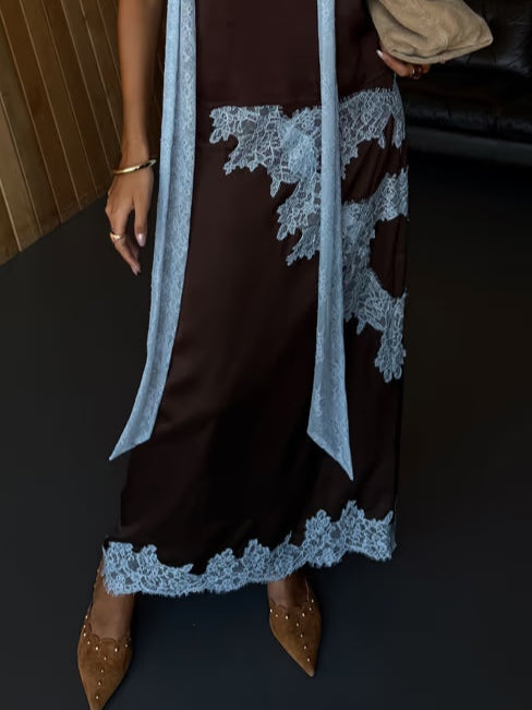 Boho summer maxi dress for women, brown tie-dye pattern, elegant halter V-neck and flowing side slit.