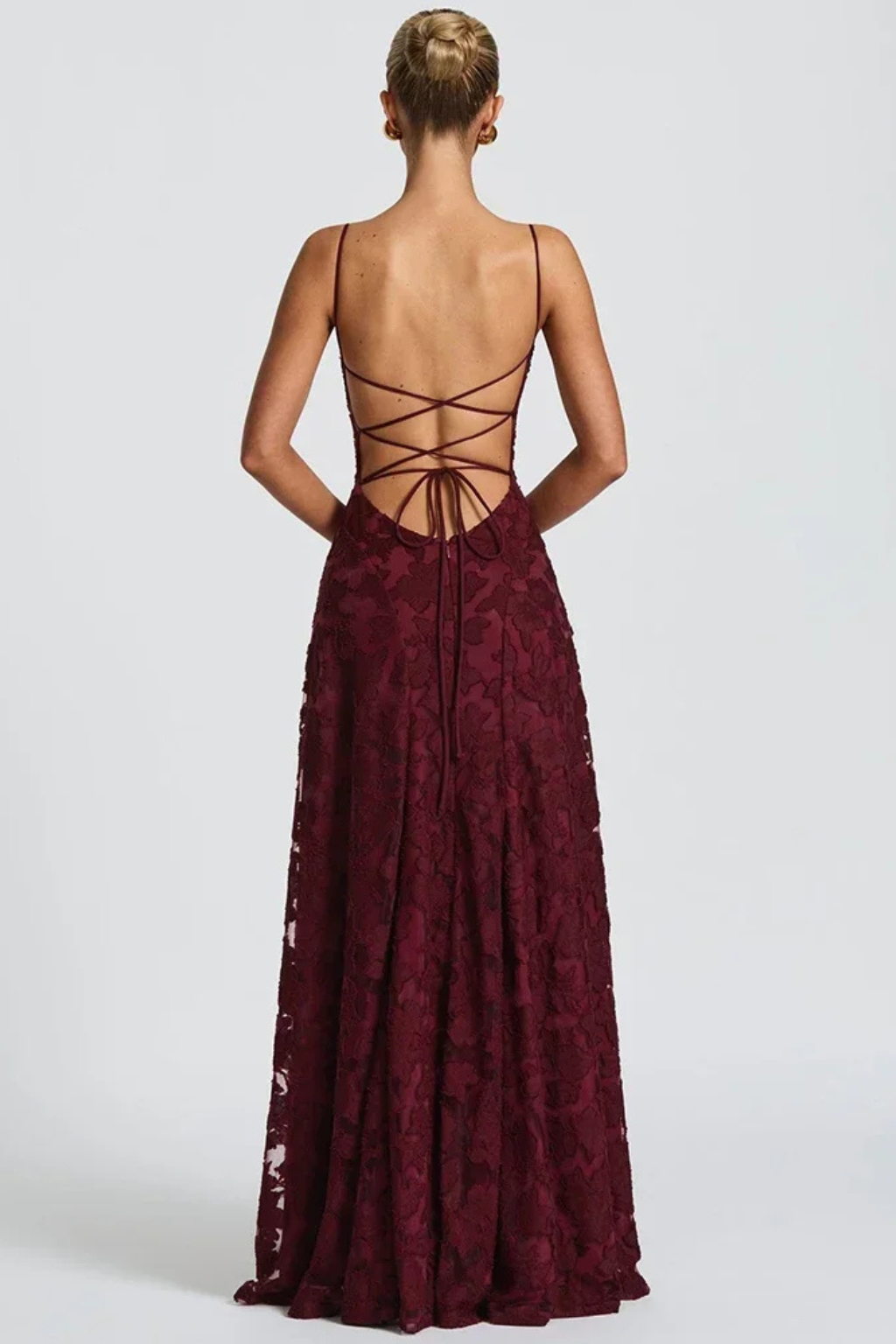 Beautiful floral jacquard maxi dress for women, elegant texture, ideal for formal parties.