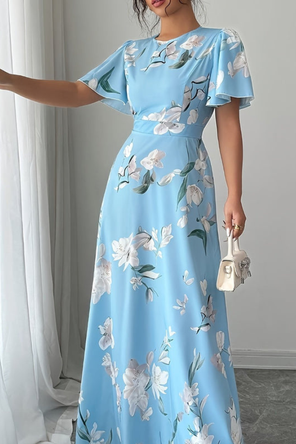 Elegant women's midi dress, featuring a charming floral pattern and graceful pleats for a retro feel.