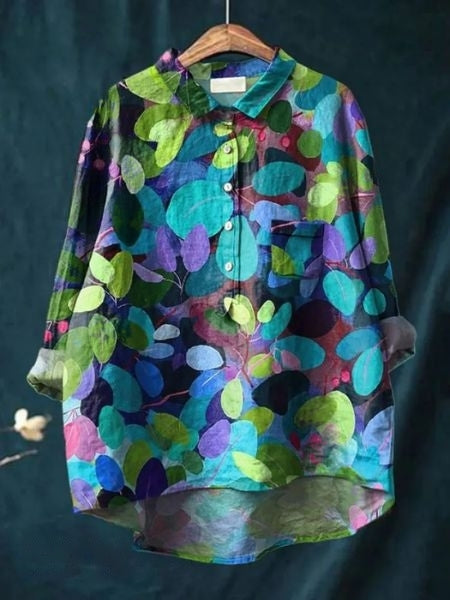 Women's elegant blouse, featuring a lovely floral print for feminine charm.