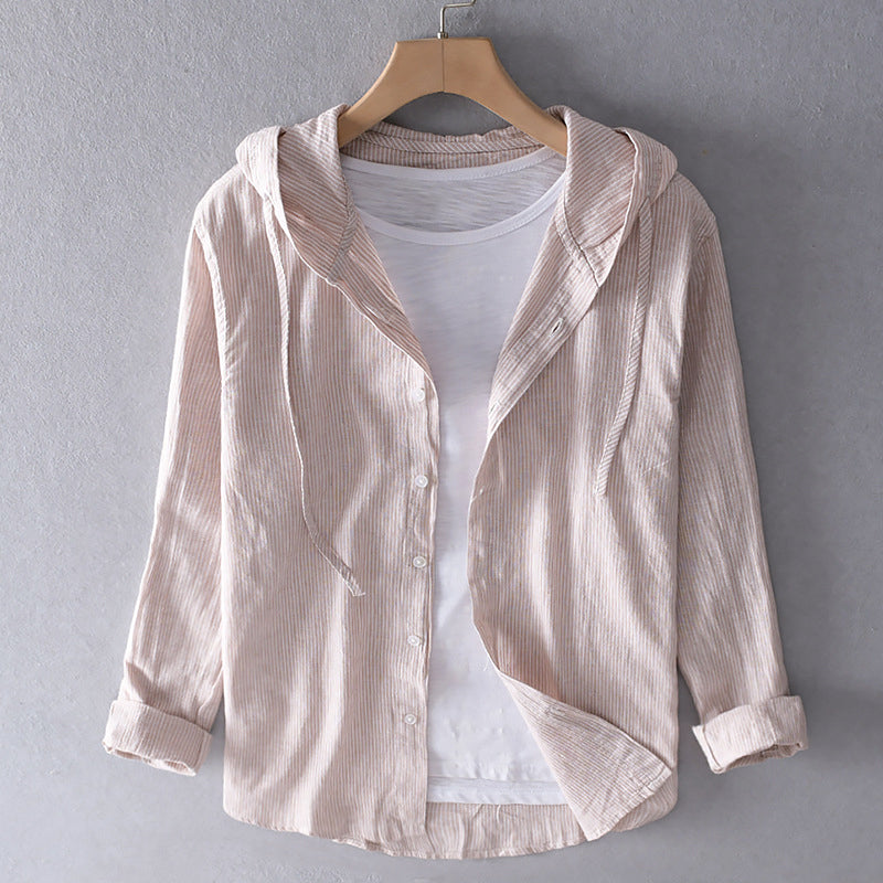 Elegant women's flowy blouse, perfect for versatile chic outfits. Comfortable and stylish casual top.