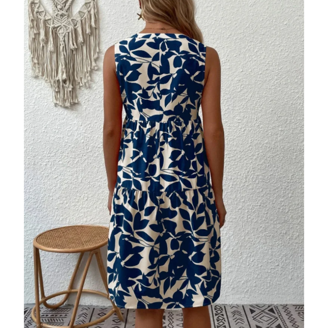 Versatile and comfortable black midi dress, an elegant women's fashion choice for stylish everyday wear.
