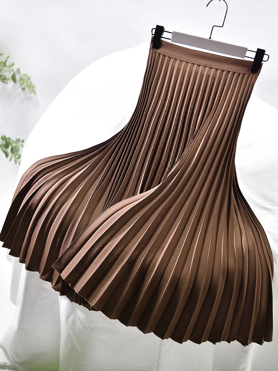 Versatile women's elegant pleated midi skirt, a high-waist design perfect for any occasion.