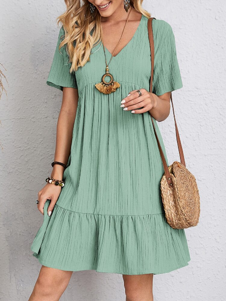 Versatile women's midi dress for casual or formal occasions, featuring elegant design & belly coverage.