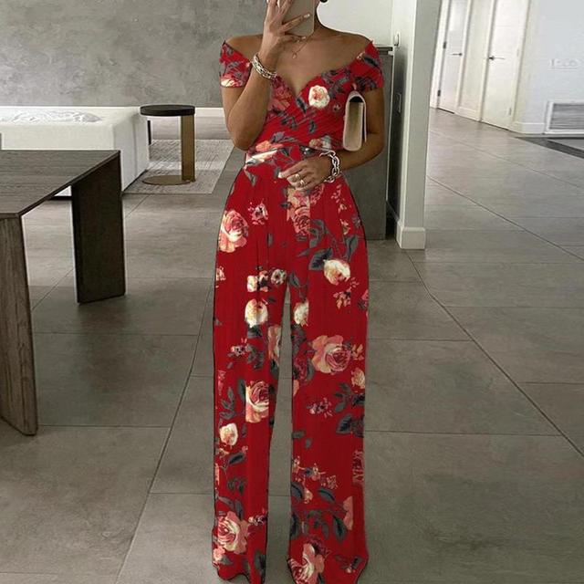 Stylish women's off-shoulder floral wide-leg jumpsuit, a comfortable and elegant summer outfit for any occasion.