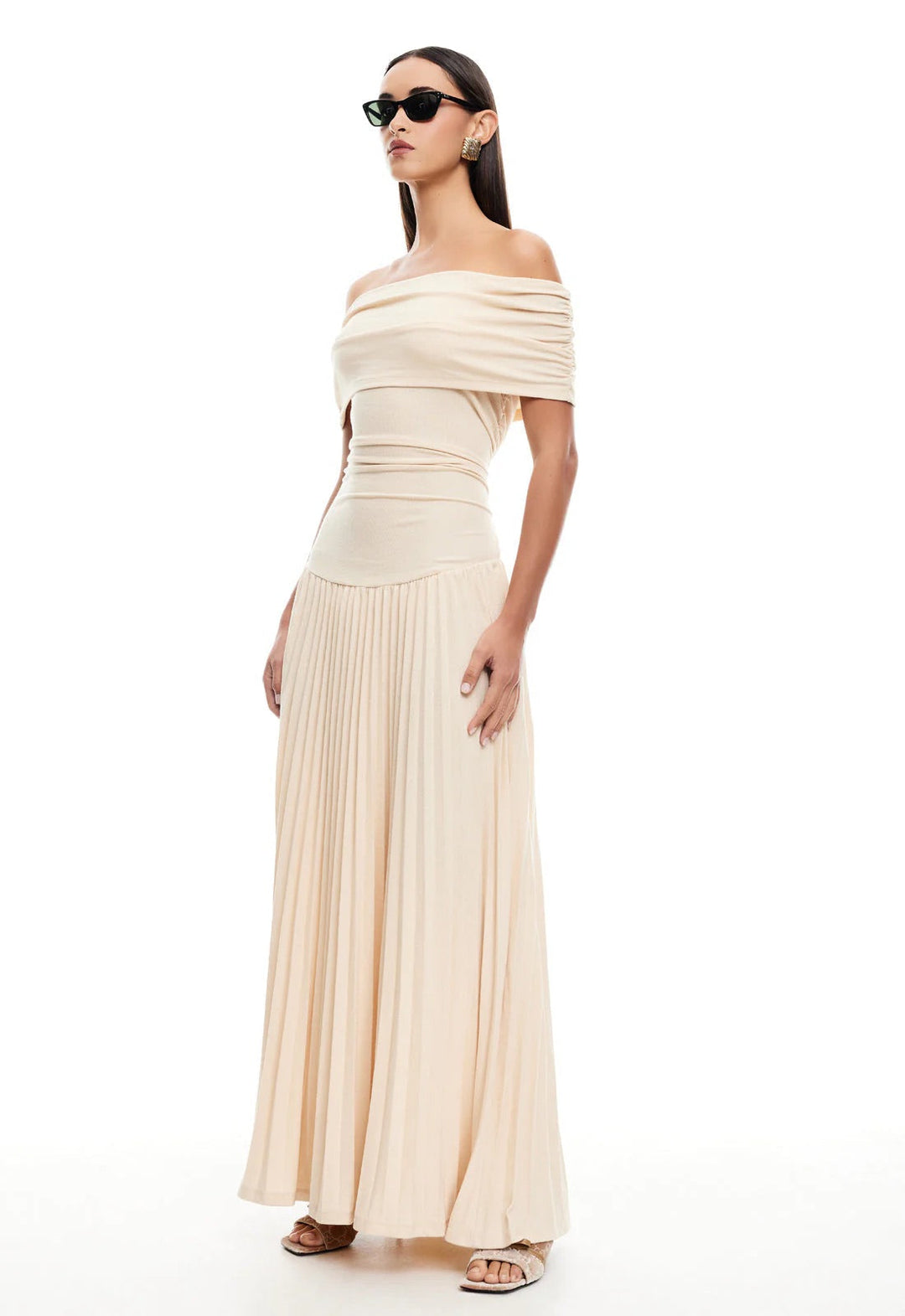 Navy off-shoulder pleated maxi dress. A chic and formal choice for special events.