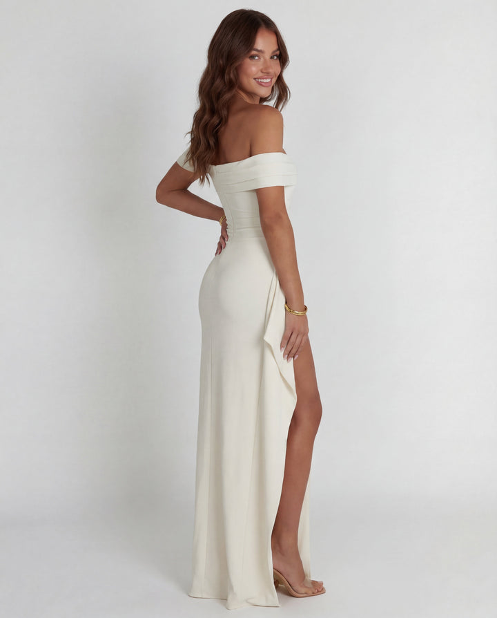 Sophisticated women's off-shoulder ruched bodycon long dress. Ideal as a formal evening gown or party dress.