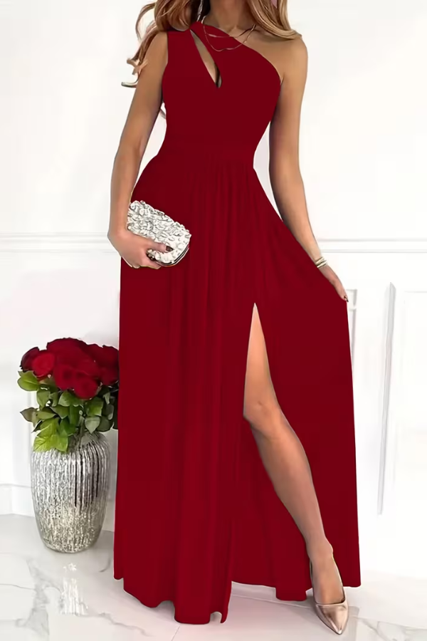 Formal one-shoulder women's gown in a slim fit, designed for weddings, galas, and special occasion wear.