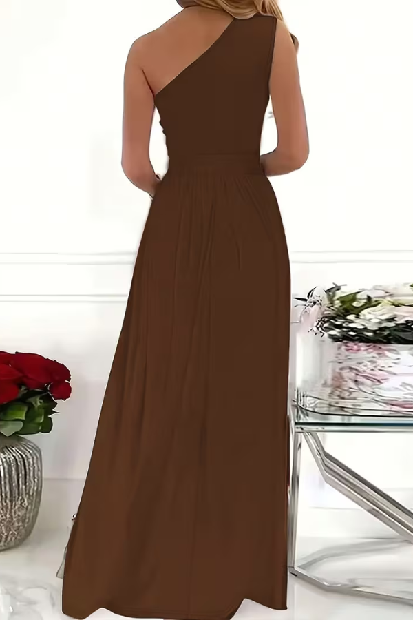 Stylish women's one-shoulder formal dress. A modern slim fit maxi gown, perfect for any elegant event.