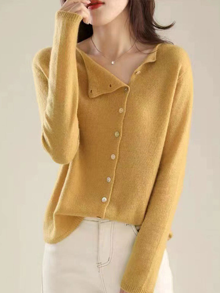 Elegant women's open-front cardigan in a cozy knit. Perfect for stylish layering & comfort.