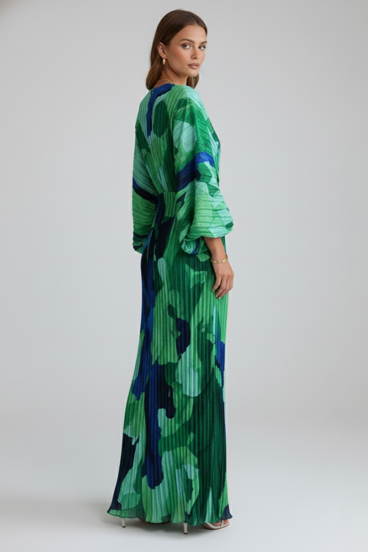 Versatile women's maxi dress: V-neck, elegant pleats, and a stylish side slit for both casual & formal events.