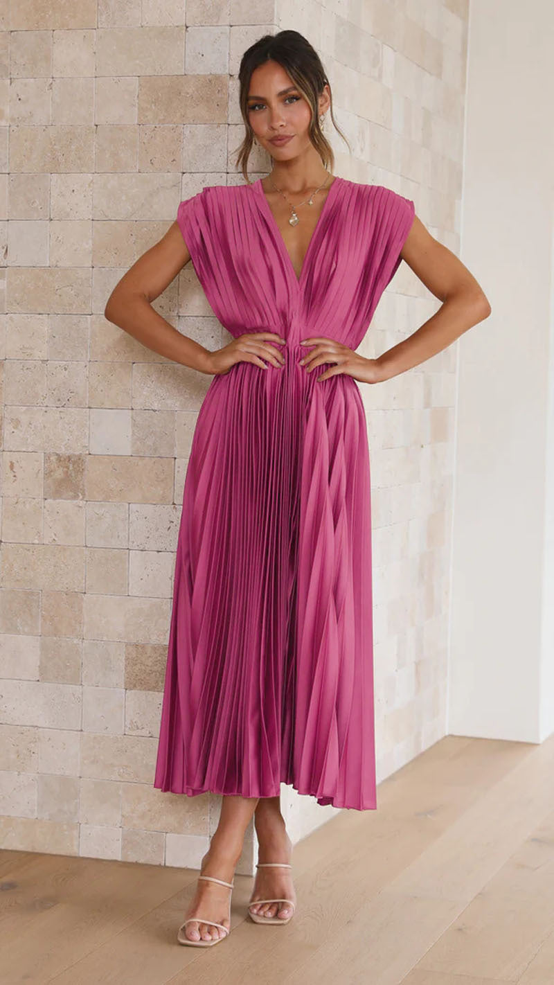 Women's casual pleated midi dress with a V-neck, offering effortless style and comfort.