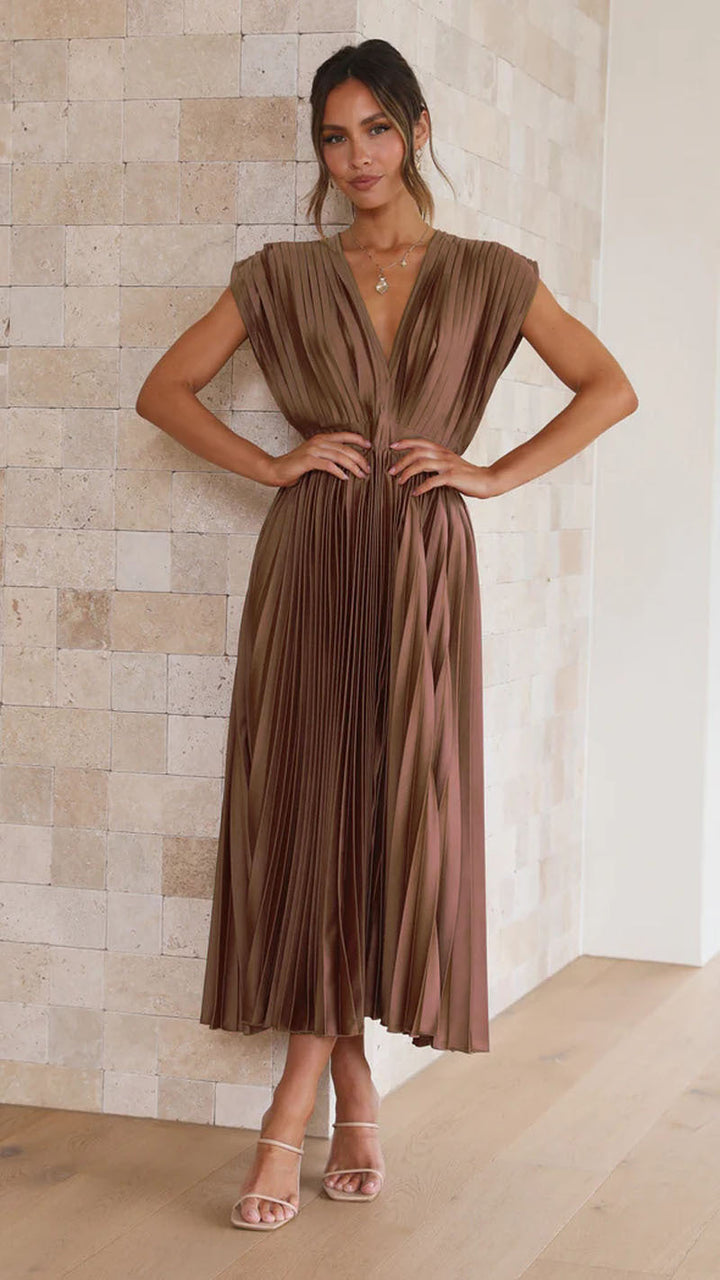 Stylish women's summer midi dress, featuring a V-neck and beautiful pleats for elegance.
