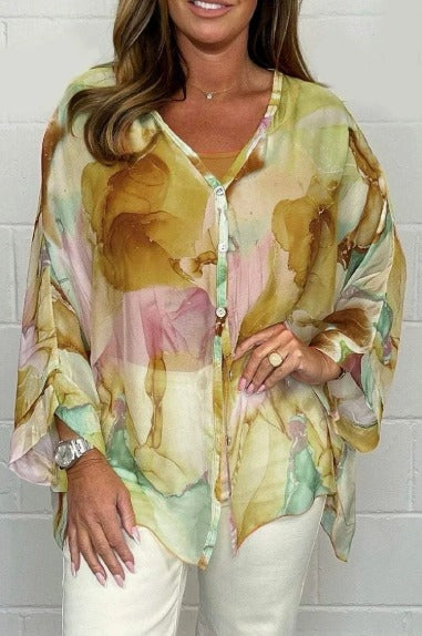 Women's elegant printed shirt, a comfortable and versatile top for spring & summer fashion.