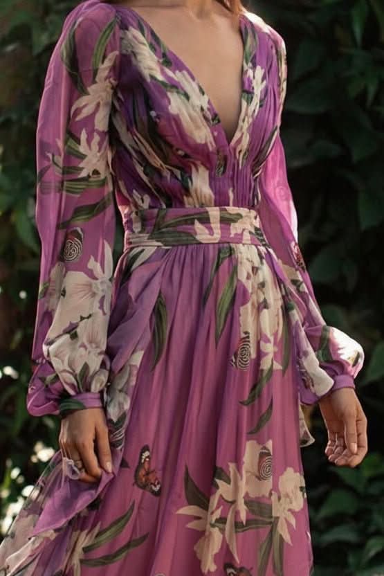 Vibrant purple V-neck maxi dress for women. Stylish evening wear or formal dress, ideal for special occasions.