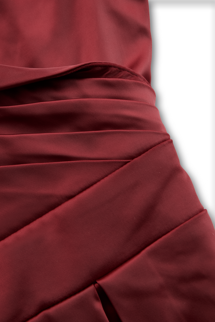 Women's elegant retro midi dress with a sophisticated draped collar. Versatile for formal and evening wear.