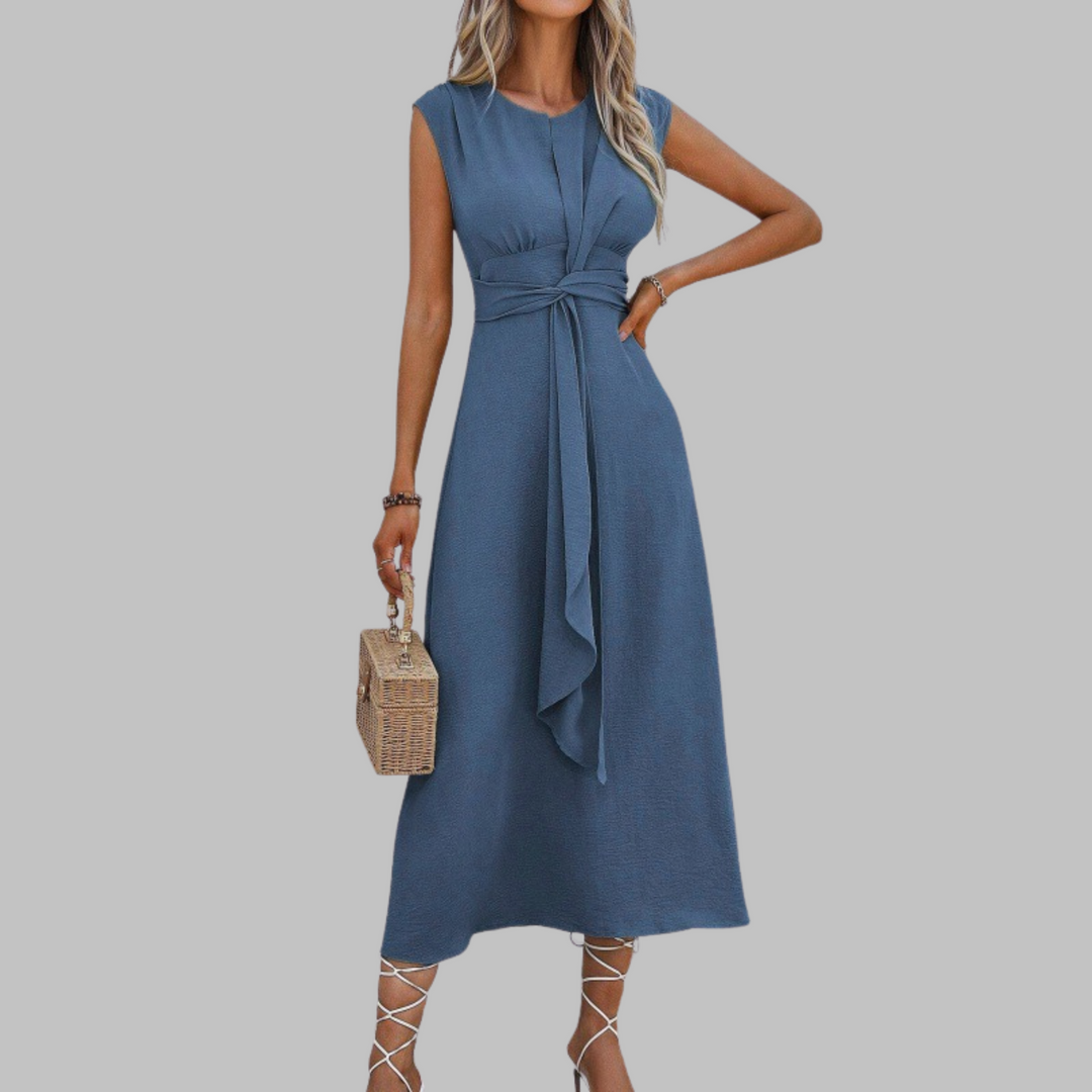 Comfortable women's summer maxi dress, sleeveless round neck, great for casual day wear or beach outings.