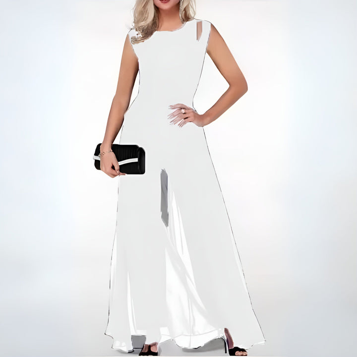 Fashionable women's sleeveless wide-leg jumpsuit, an elegant and chic one-piece ideal for various occasions.