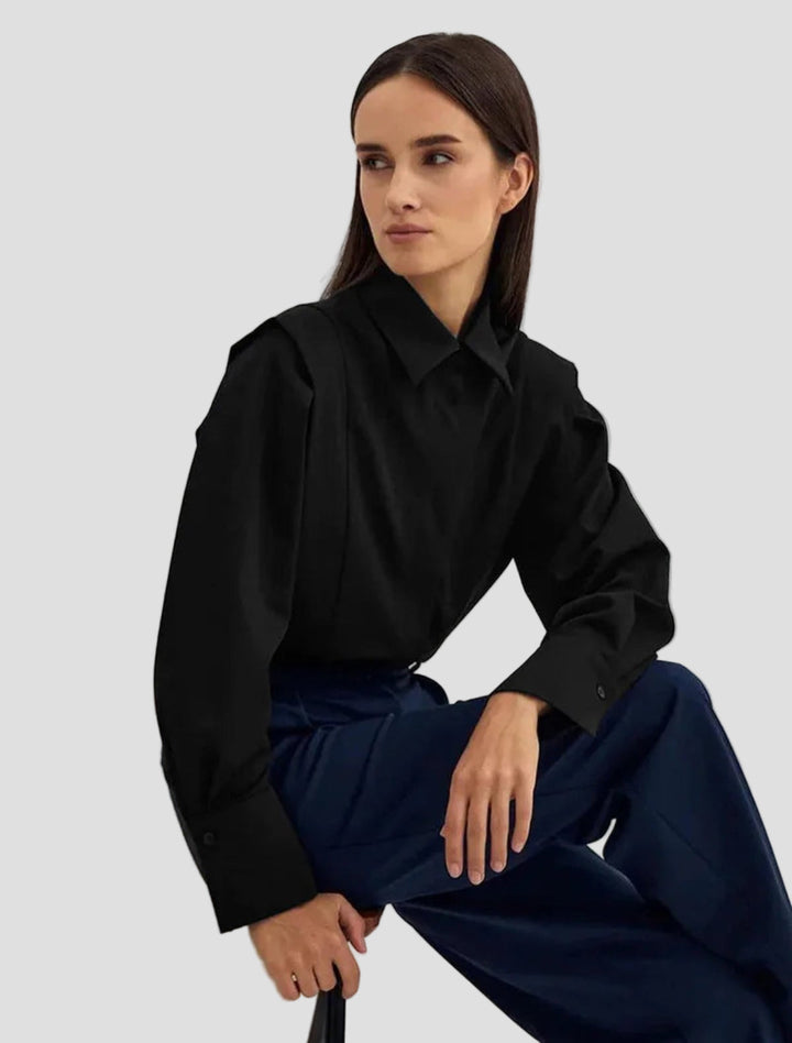 Stylish women's square neck button-down blouse. Modern and sophisticated, ideal for professional or everyday chic.