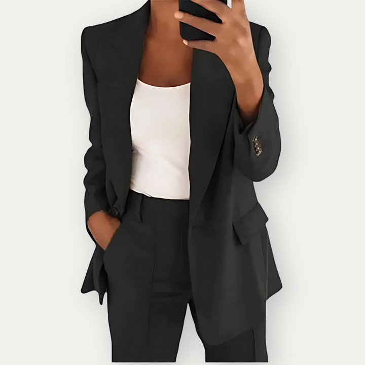 Stylish women's two-piece blazer set, ideal formal wear for events & elegant occasions.