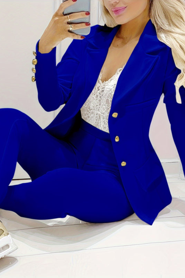Ladies' formal two-piece set: a chic blazer and matching pants, ideal for business and events.