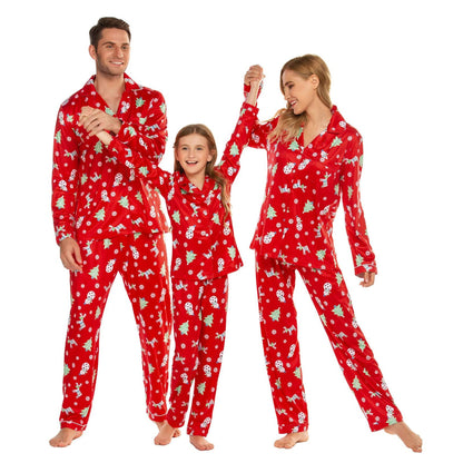 Cozy parent-child outfits: matching family pajamas, perfect for holiday gatherings or family gifts