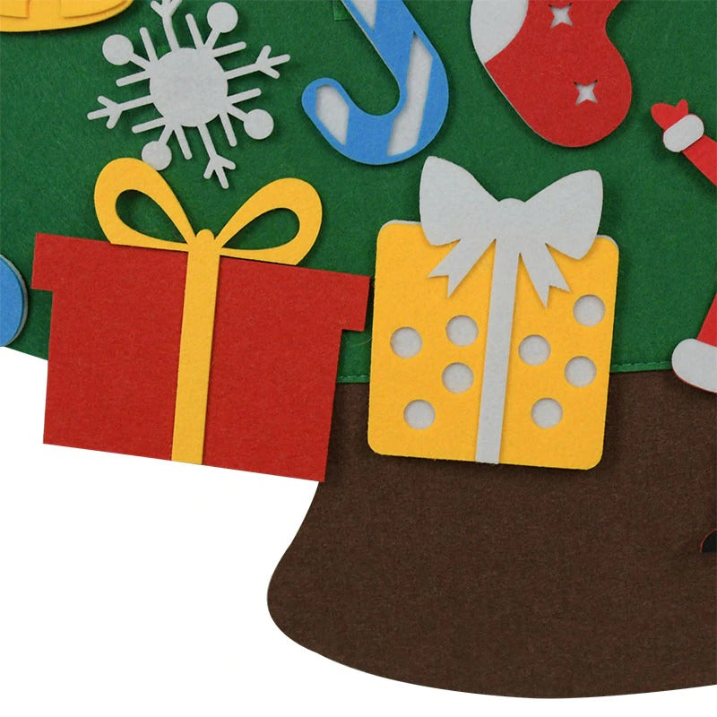 Christmas felt tree with assorted felt ornaments, a fun and reusable kids' DIY activity