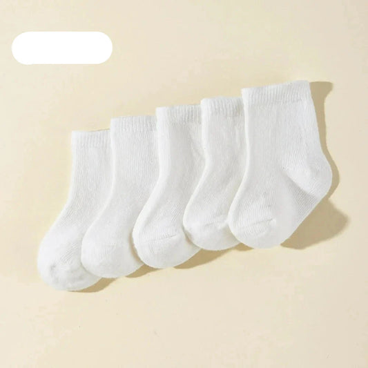Five pairs of breathable cotton baby socks for infants and toddlers with star patterns, perfect for spring and autumn.