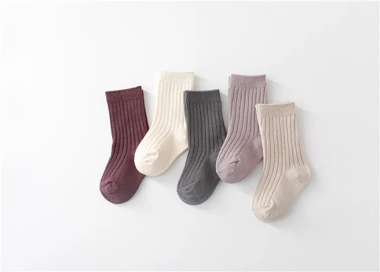 Unisex children's socks, a 5-pair set made from soft cotton blend for active kids.