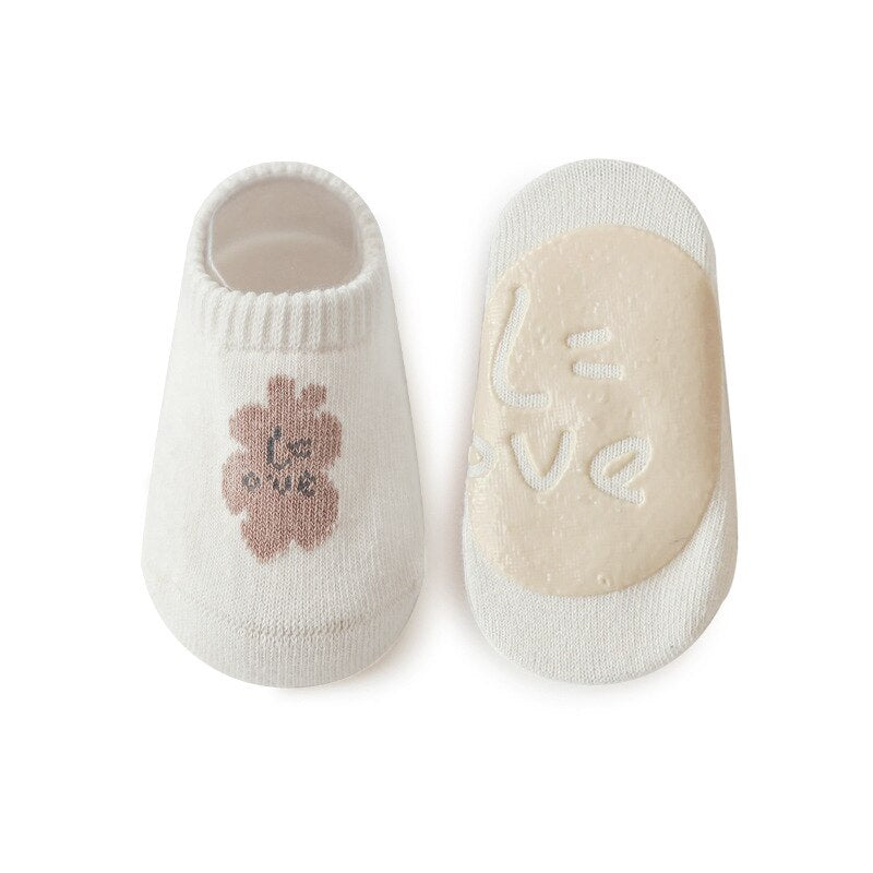 Kids' fashion non-skid ankle socks in a convenient 5-pair pack, suitable for toddlers.