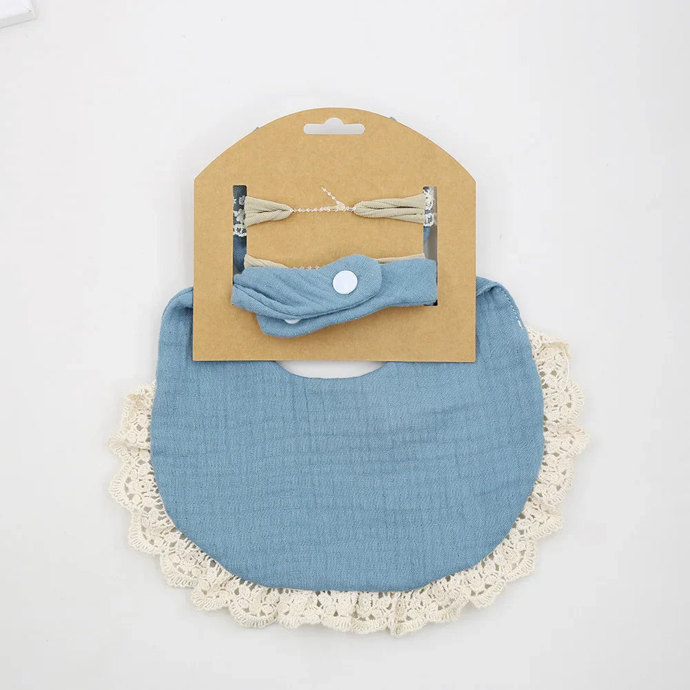 High-quality cotton bamboo baby drool bibs, ensuring comfort and absorbency for little ones.