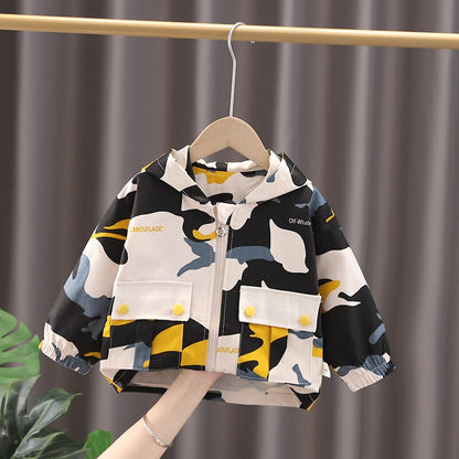 Kids' camouflage hooded jacket laid flat, showcasing the full design suitable for daily wear and sportswear.