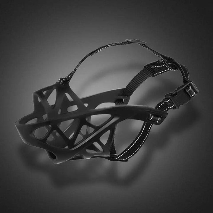 Lightweight dog muzzle designed for optimal breathability & comfort during prolonged use.