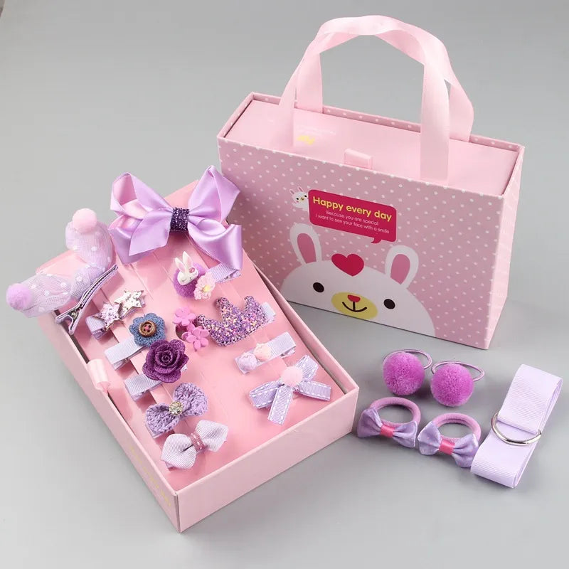 Baby girl fashion accessories: 18 headbands with big bows and delicate flower designs