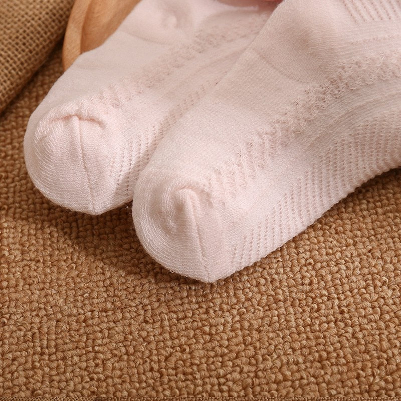 Girls' cotton mesh ankle socks with subtle bow designs, 3 pairs in various colors for baby outfits